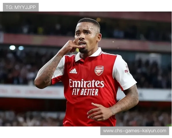 萨卡任意球助攻队友门前补射得手